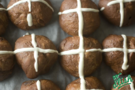 Chocolatey hot cross buns :: So D'lish. New Zealand's food
blog website