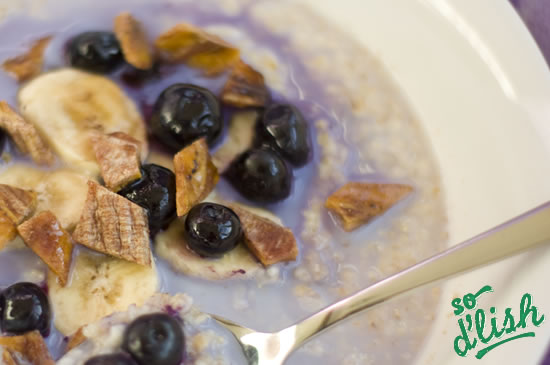 Blueberry and double banana porridge with maple syrup :: So D'lish. New Zealand's food blog website